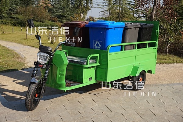 六桶保洁车