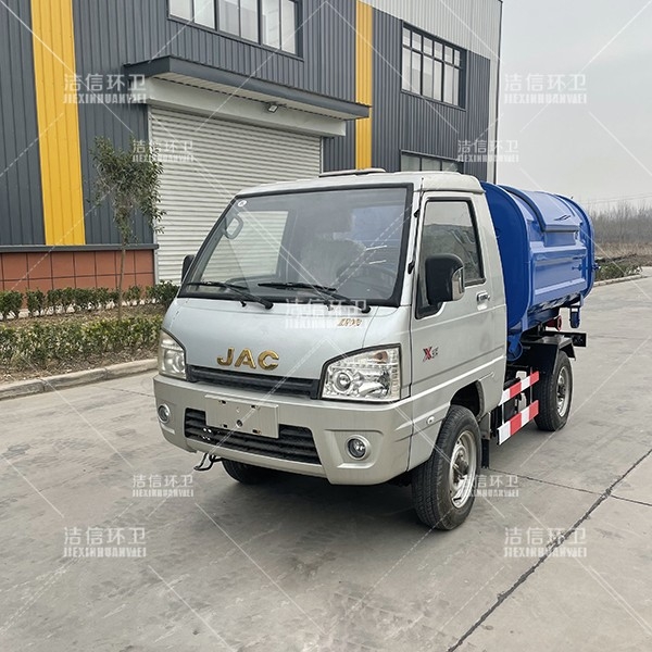 勾臂垃圾车