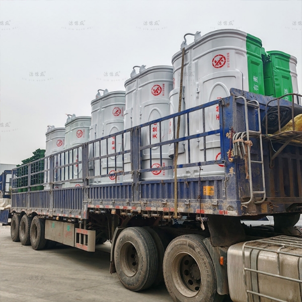 10个勾臂垃圾箱和100个240L垃圾桶发往陕西省山阳县