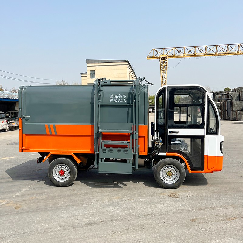 新能源电动四轮挂桶车