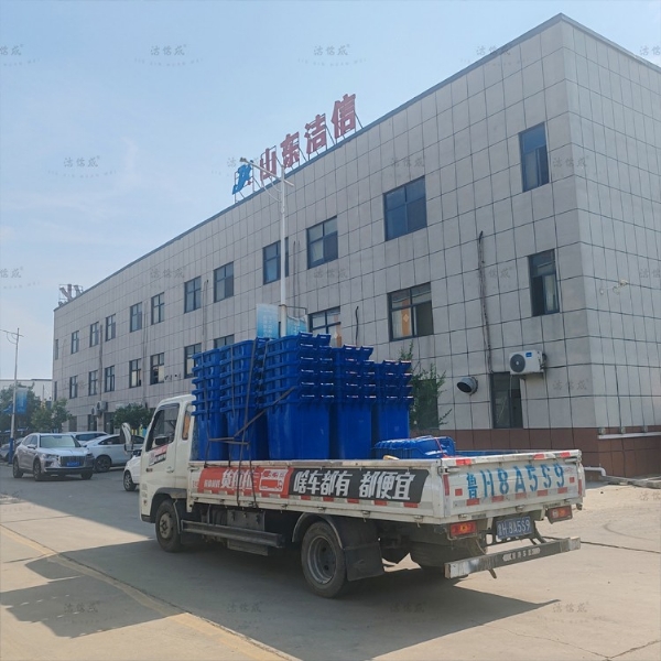 50个240升塑料垃圾桶发往山东济宁邹城