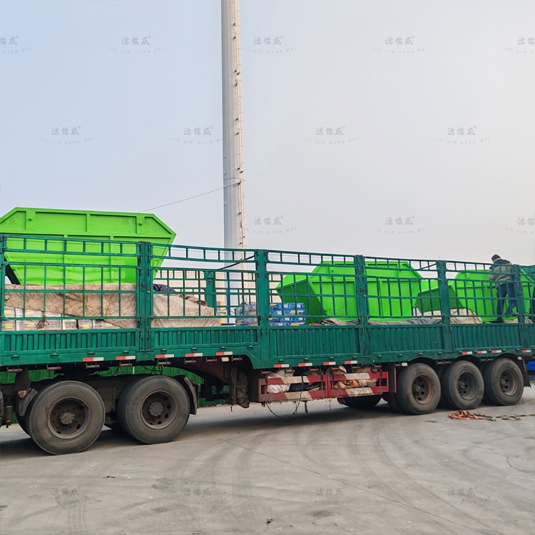 3个摆臂垃圾箱发往甘肃