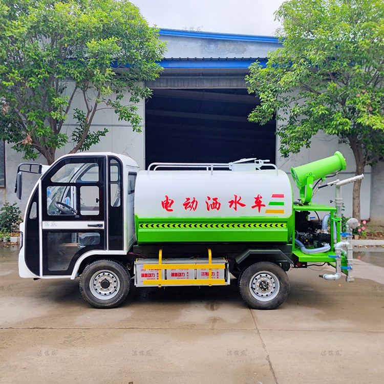 夏天洒水车的作用？