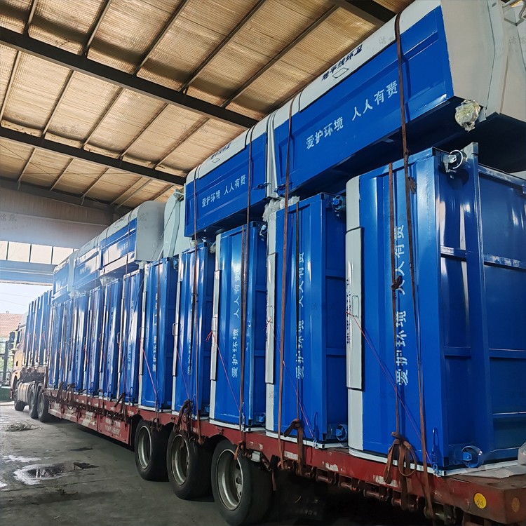 42个勾臂垃圾箱发往陕西渭南